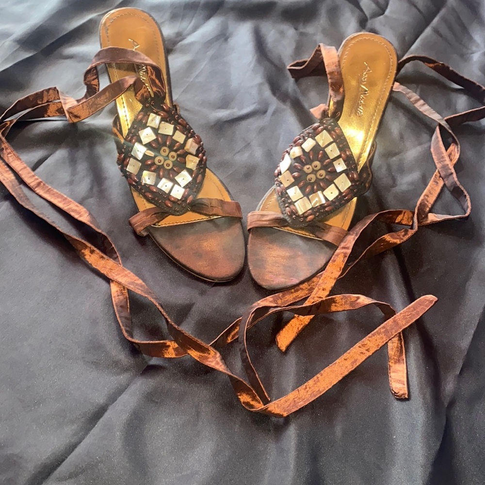 😍Copper Tie Up Shoes 👠 with Shells